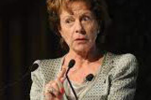 Neelie Kroes loopt Uber